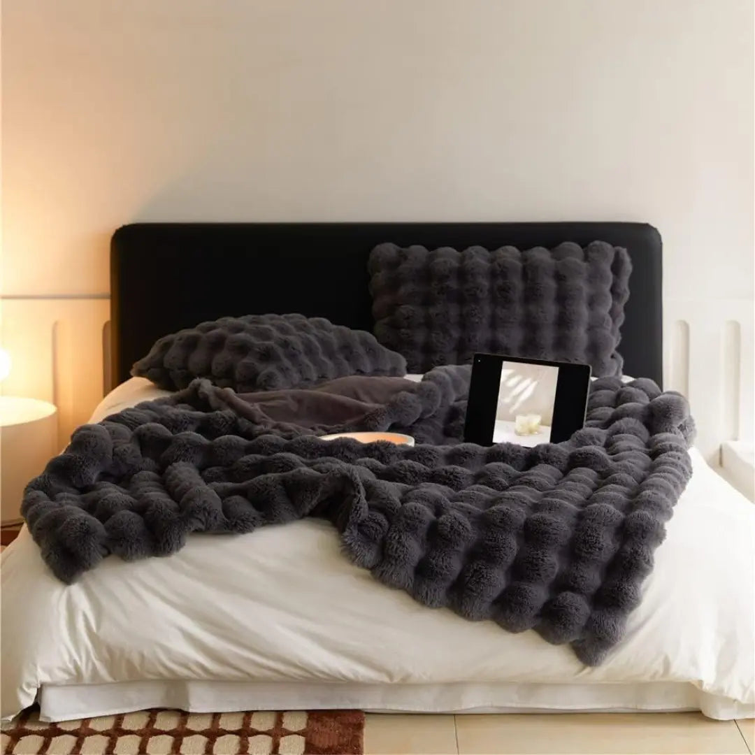 FluffyDream - Atemberaubender Wohlfühleffekt-Dalson-Grau-130x160cm-Dalson.ch